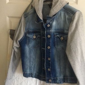 jean jacket w grey hood